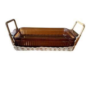 Vintage Anchor Hocking Fire King 1 1/2 quart Amber Casserole Dish & Wicker Tray